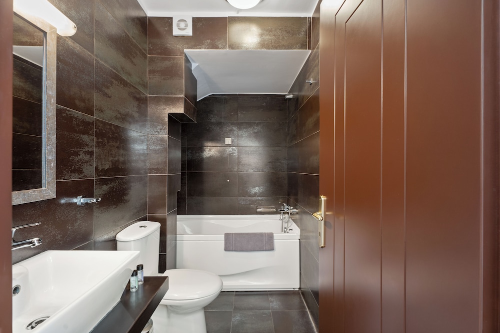 Aerinon Guesthouse