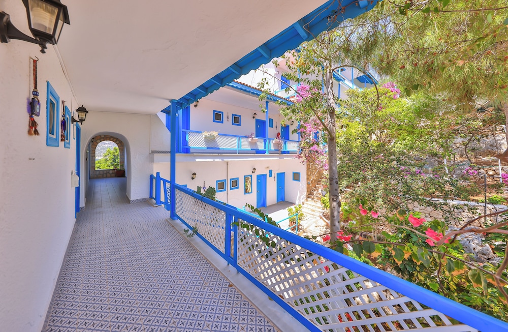Arpia Hotel - Image 17