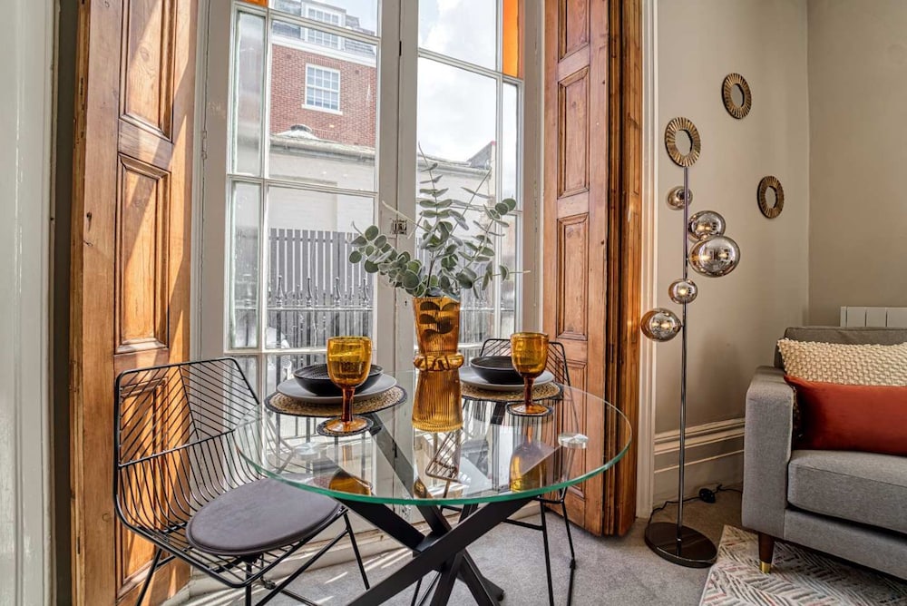 Host Stay Shaw Street Apartment