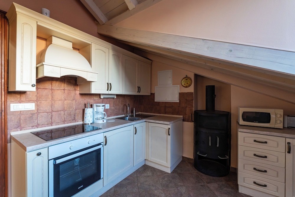 Antaeus Residence