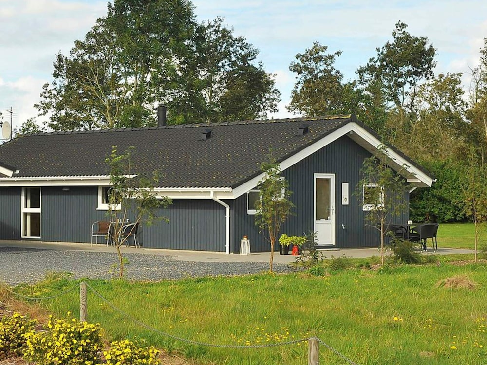 6 Person Holiday Home in Oksbol-by Traum