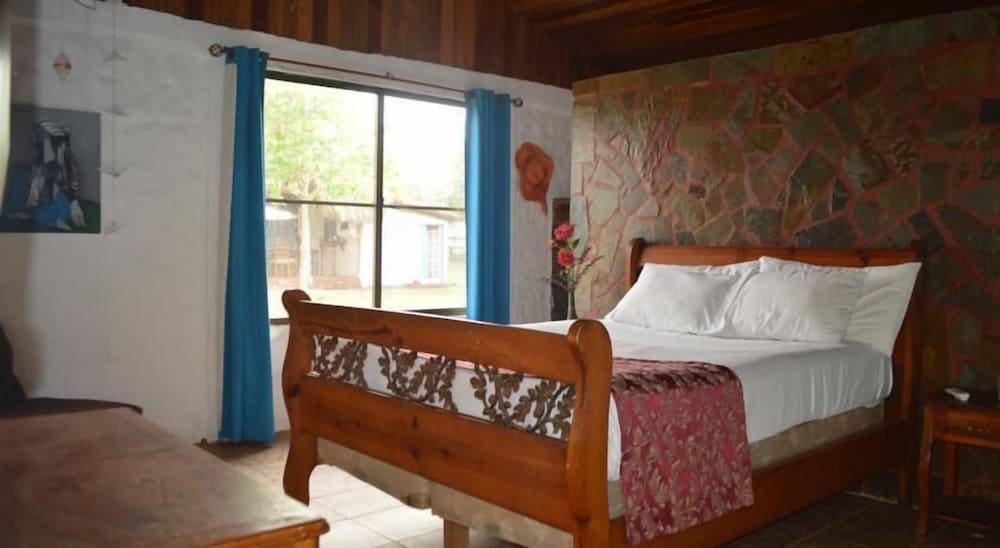 Somar Surf camp & Lodge