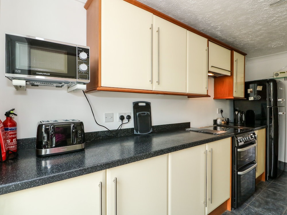 57 Southend Road