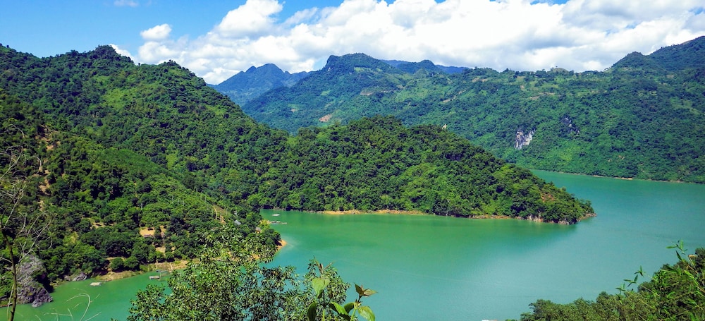 Mai Chau Hideaway Lake Resort 19