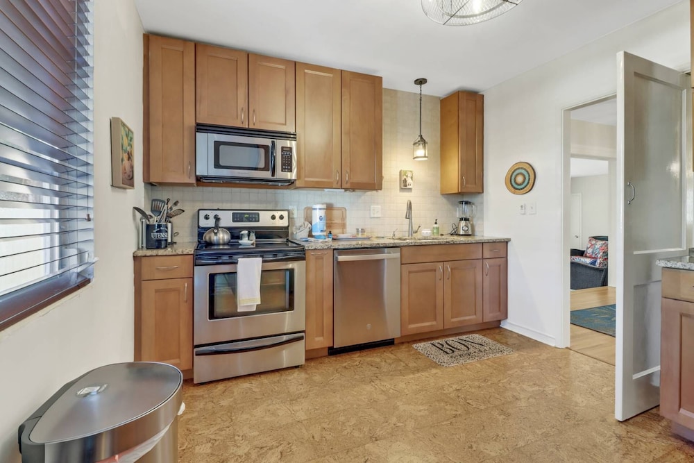2511 Cortez Blvd, photo 11