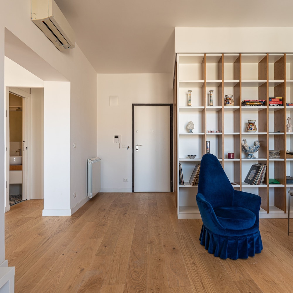 Oretea Apartment With Terrace by Wonderful Italy view 2