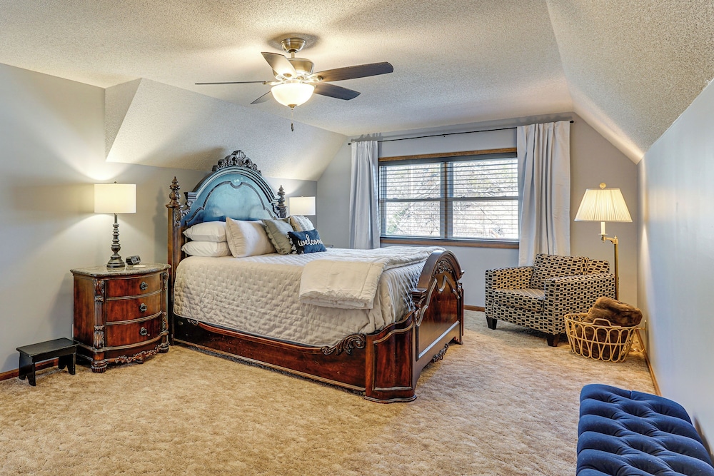 Lakefront Home w/ Dock & Decks in Gravois Mills!
