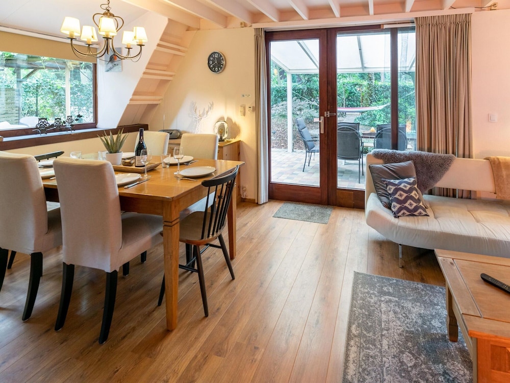 Lanaken Luxe Garden Retreat