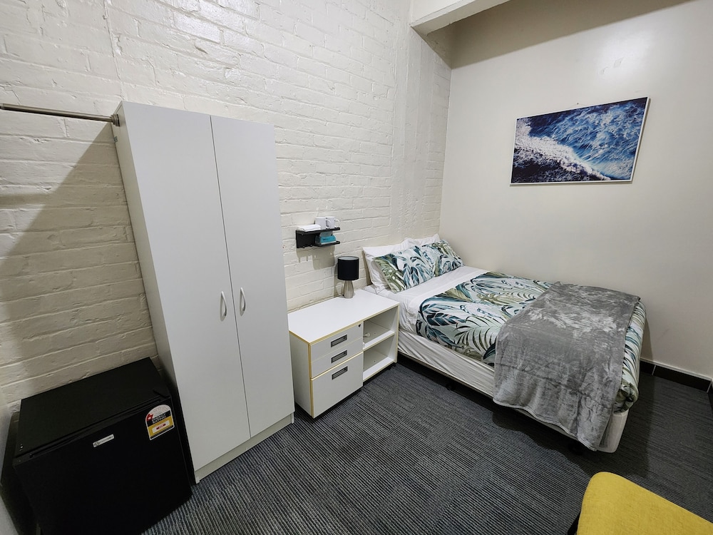 Oceanic Hostel