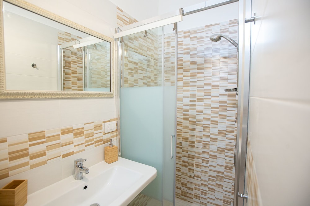 Home Hotel - Cesarotti 2