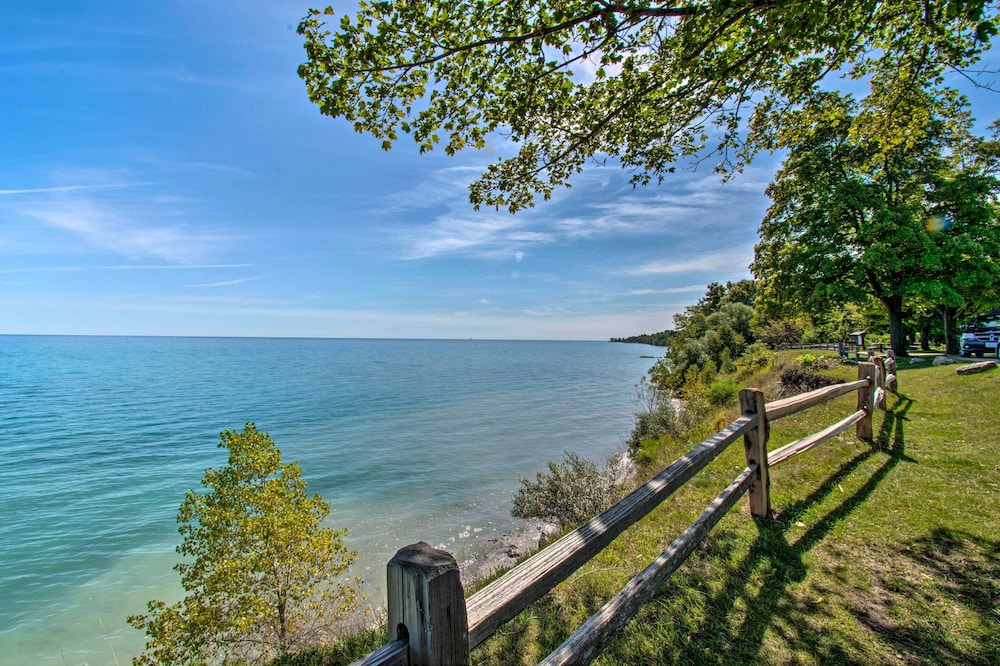 Large Family Home w/ Deck & Yard on Lake Huron