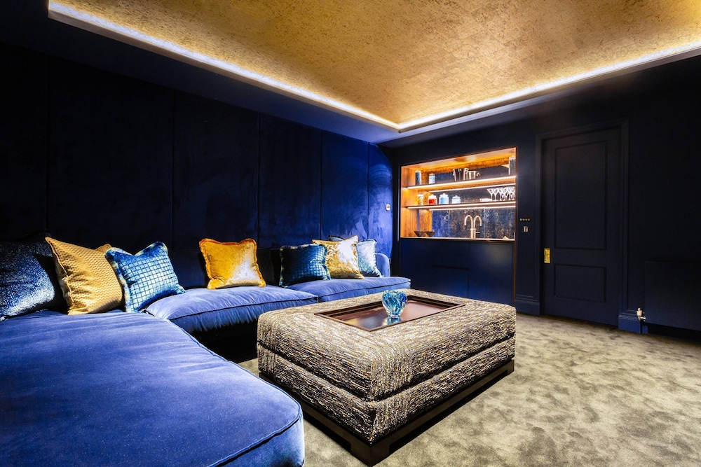 Eaton Mews South by Onefinestay