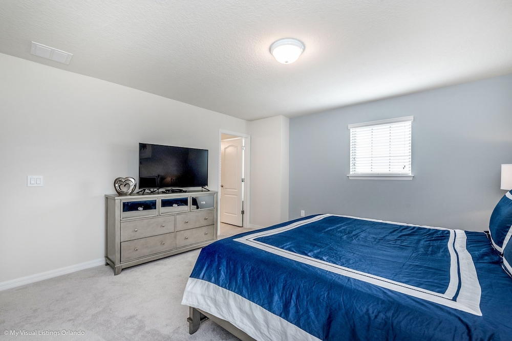 NEW DEC 2018! Solterra 6bd/4ba Pool Home #6st452 - Image 4