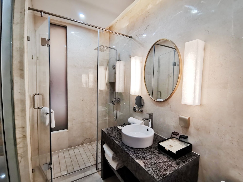 Qingdao Vacations - Hundred Hotel - Property Image 3