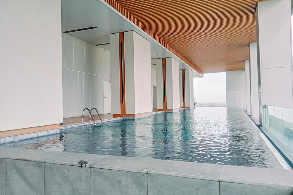 Cozy and Elegant Studio The Smith Alam Sutera Apartment