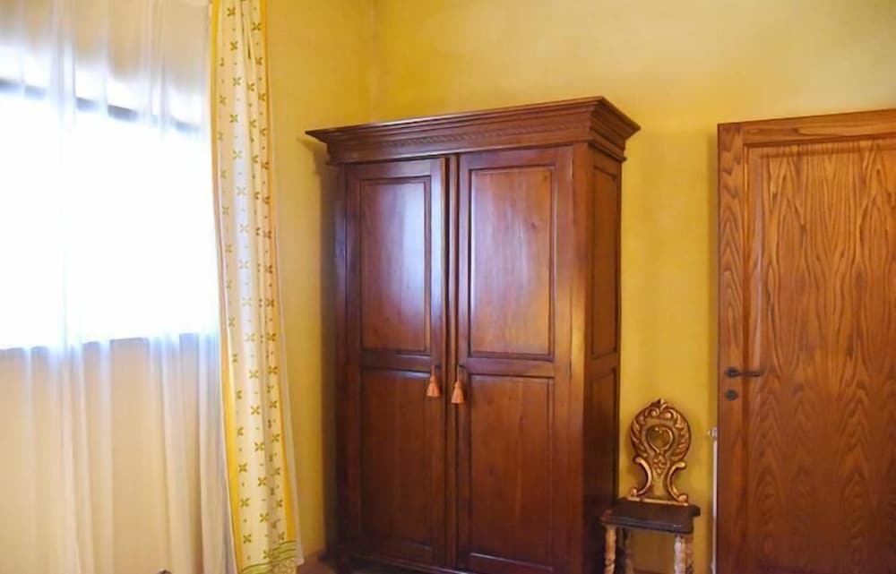 Vigna Di Valle view 5