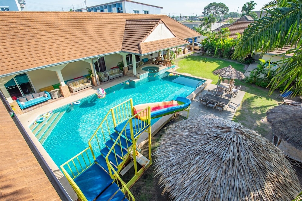 Pool Villa for Families and Party