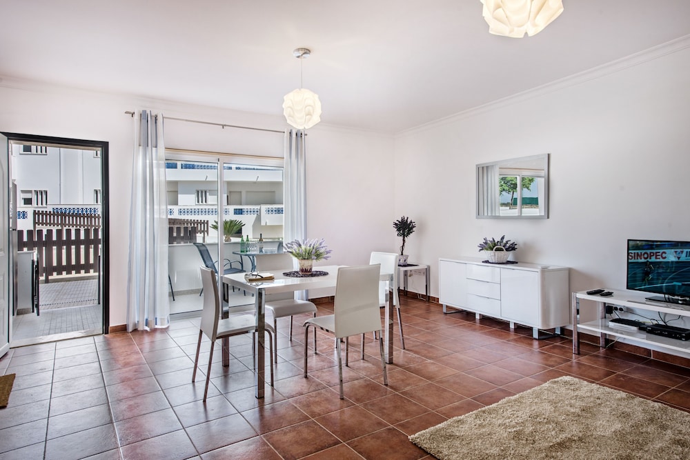 Santa Luzia Residence by MarsAlgarve