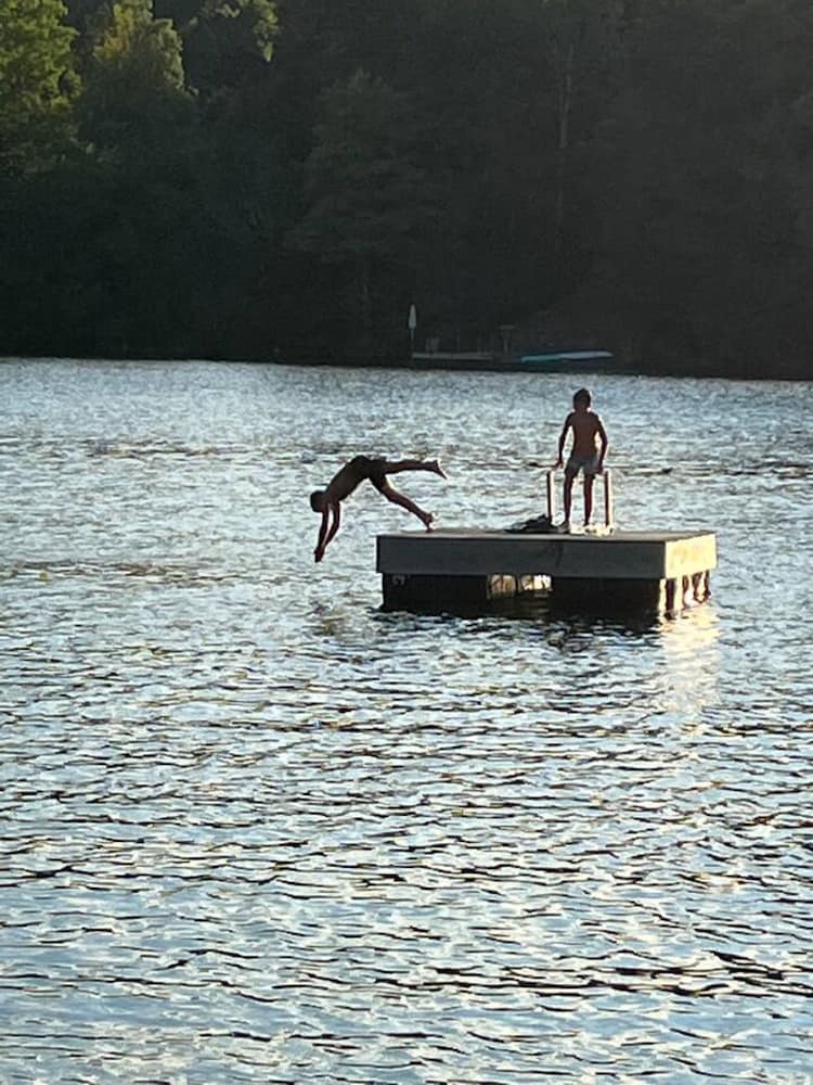Lakeside Getaway pet Friendly