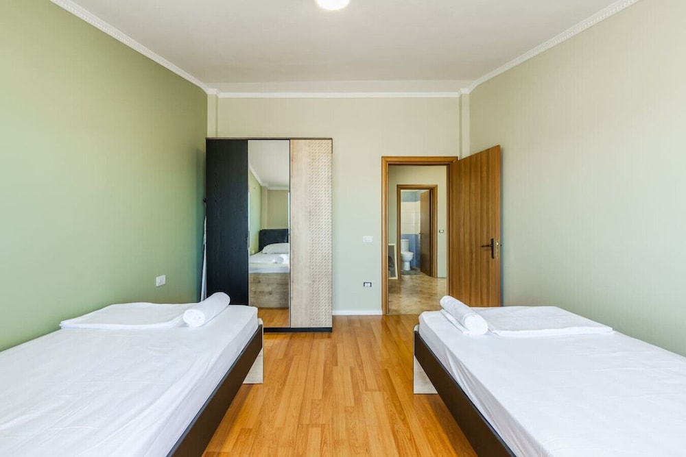 Bright Comfy 2BR Apartment by the Adriatic