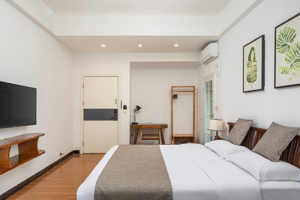 Karst Scenic Hotel