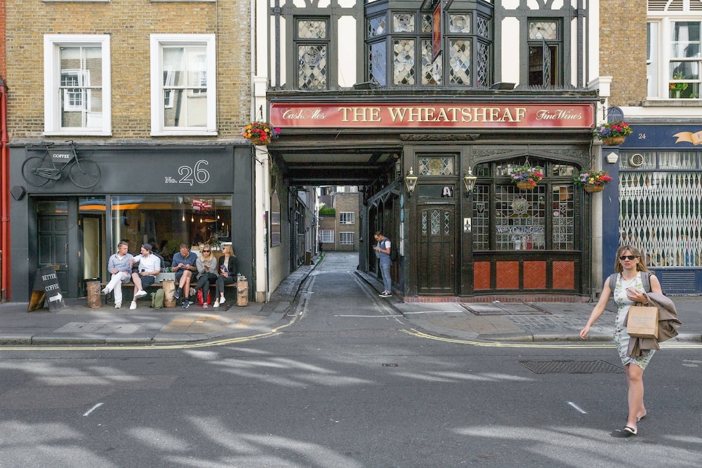 Hanway Street by Onefinestay