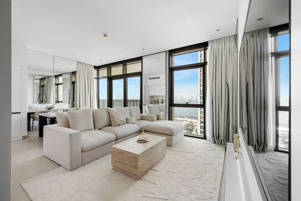 Serene 1BR Escape with Burj Khalifa View