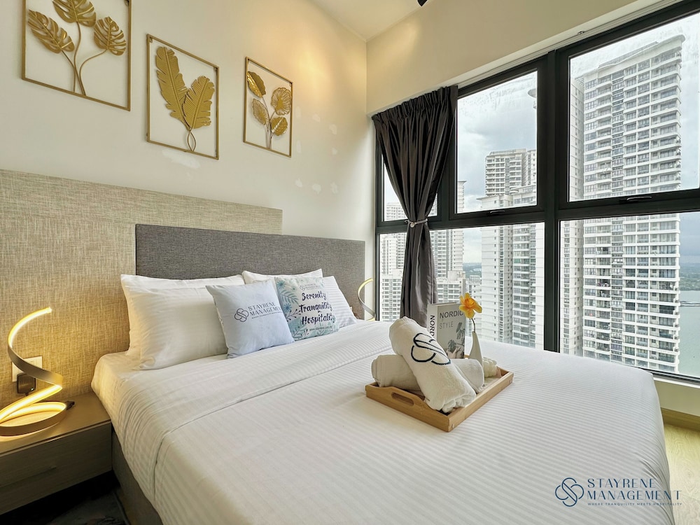 Country Garden Danga Bay Sea View Homestay by Stayrene