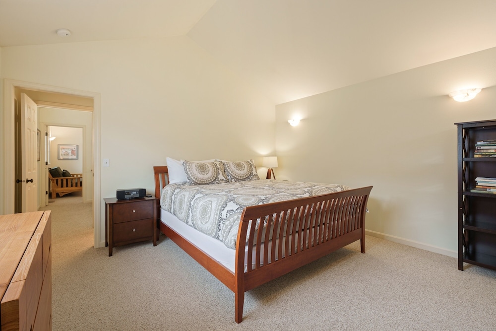 Meet Me On Milwaukee 30 Day Minimum 2 Bedroom Home