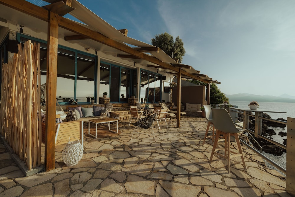 Seamansion Lefkada