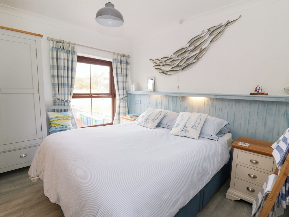 5 The Coach House