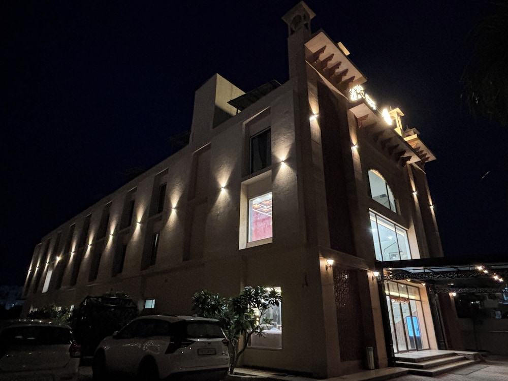 Anandi Bhawan by Pandora, Vrindavan
