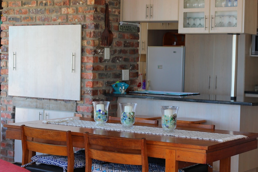 Sandpiper Guest Cottages