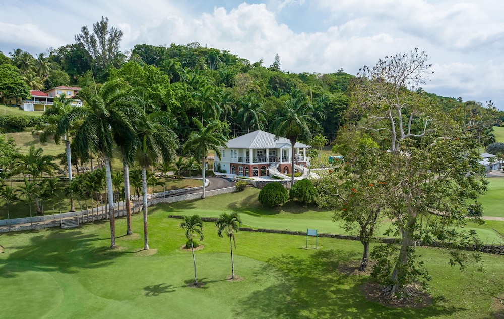 Jamaica Vacations - Sandals Dunns River  - Couples Only - All-inclusive - Property Image 5