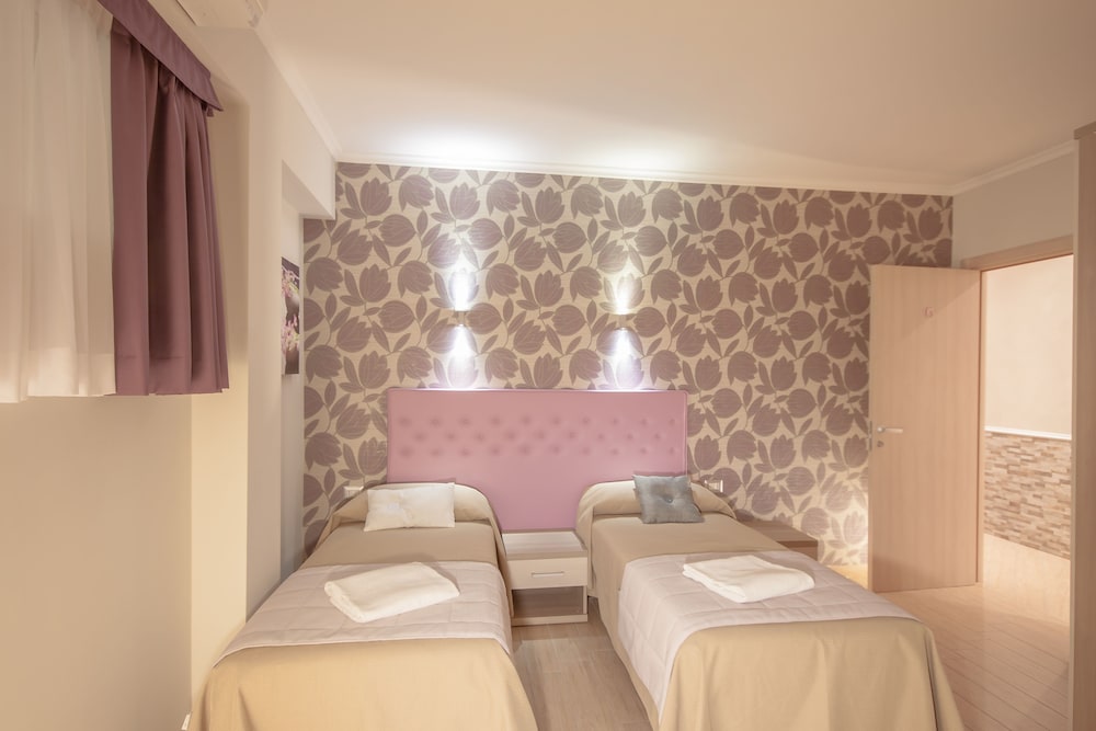 Rome King Suite