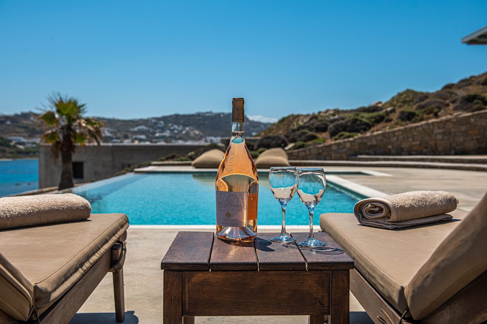 Carpe Diem Villas Mykonos - Heated Pool