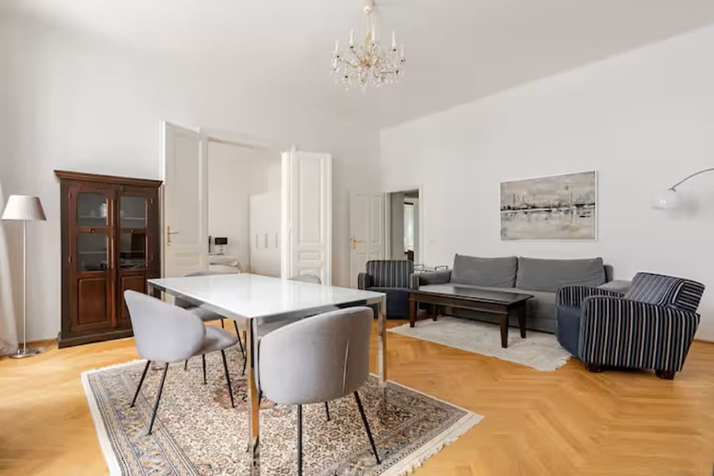 Apartment Rogergasse Check in 15h to 22h