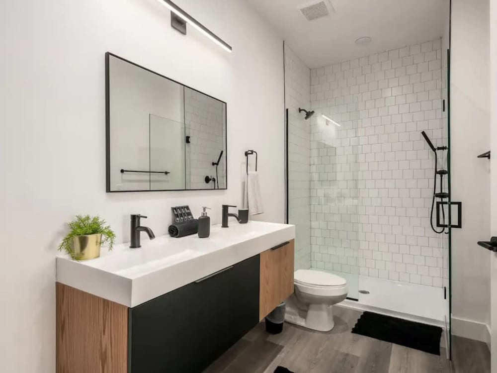 Stylish Getaway -columbus-3 Bedroom Masterpiece