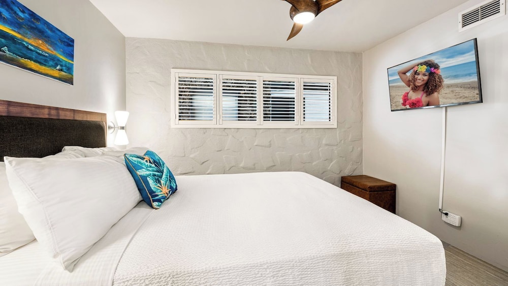 Ocean View - No Stairs! - In Unit Washer/dryer -top Floor- Vrkcv