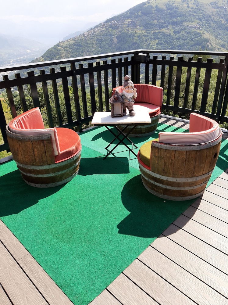 Chalet la Rose des vents view 5