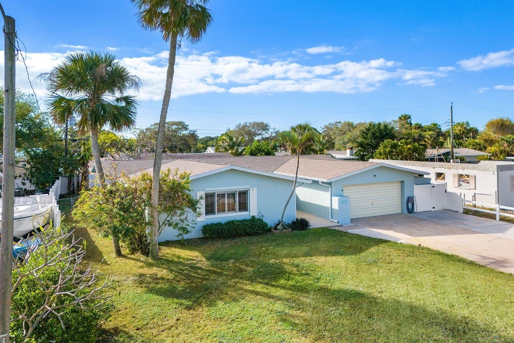 332 Formosa Drive