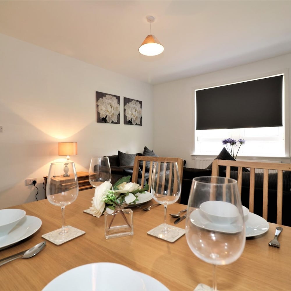 Newbattle House Airdrie view 4