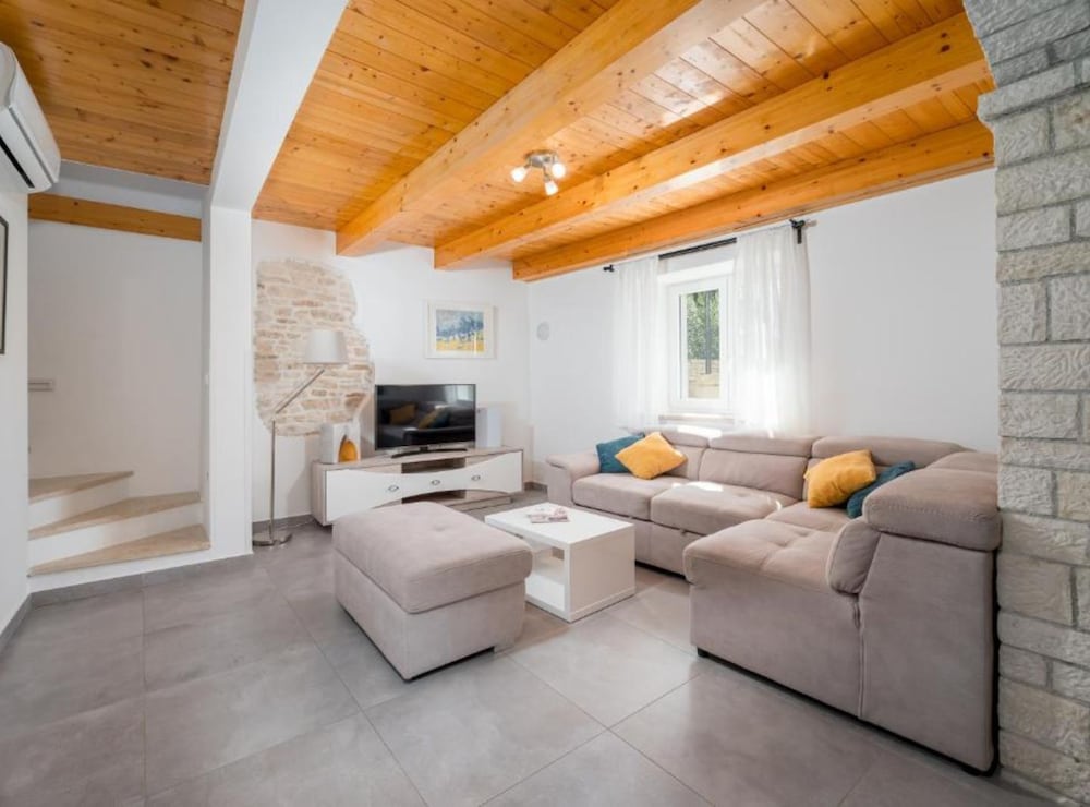Villa Prestige Azinetti With Pool