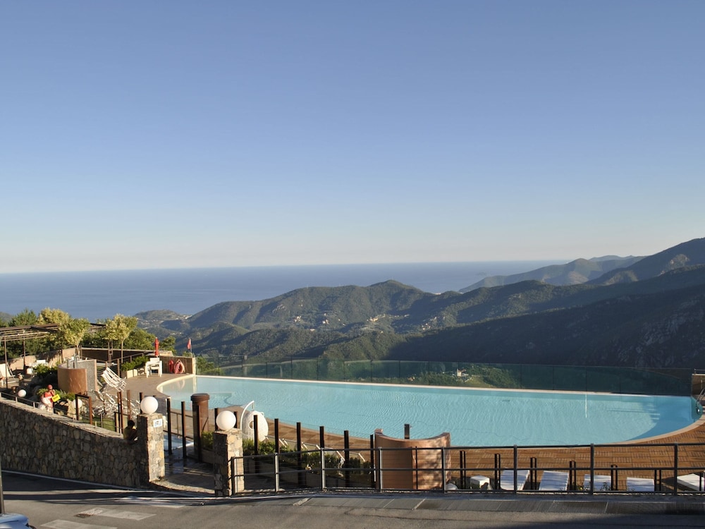 Apartment Finale Ligure Near Ondina Beach view 4
