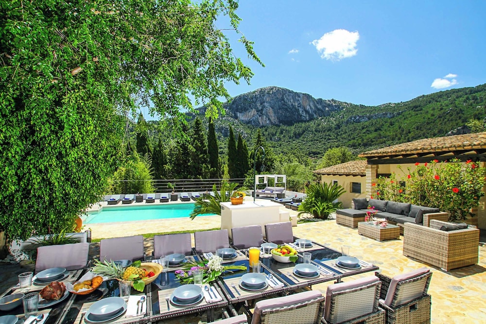 Villa Ramona
