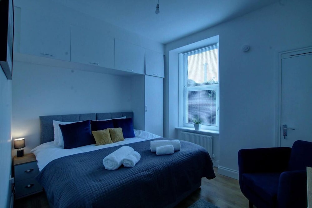 Luxury 1-bedroom Apartment - Central Dundee view 2