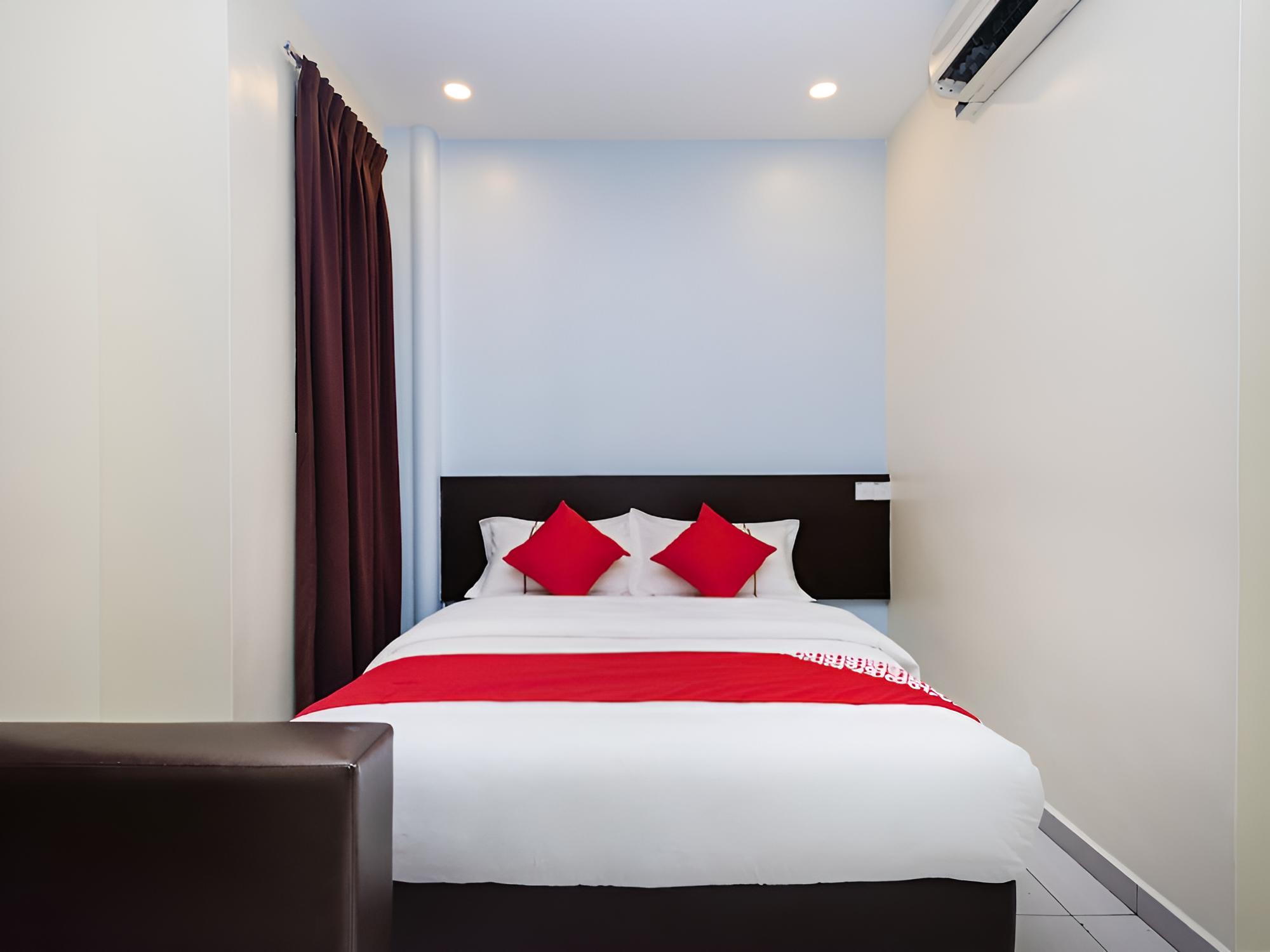 Super OYO 494 EG Hotel