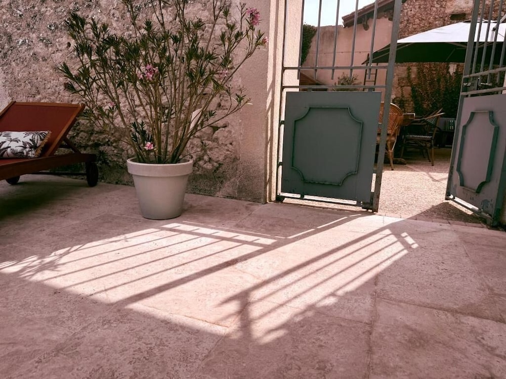 Le Patio Bleu