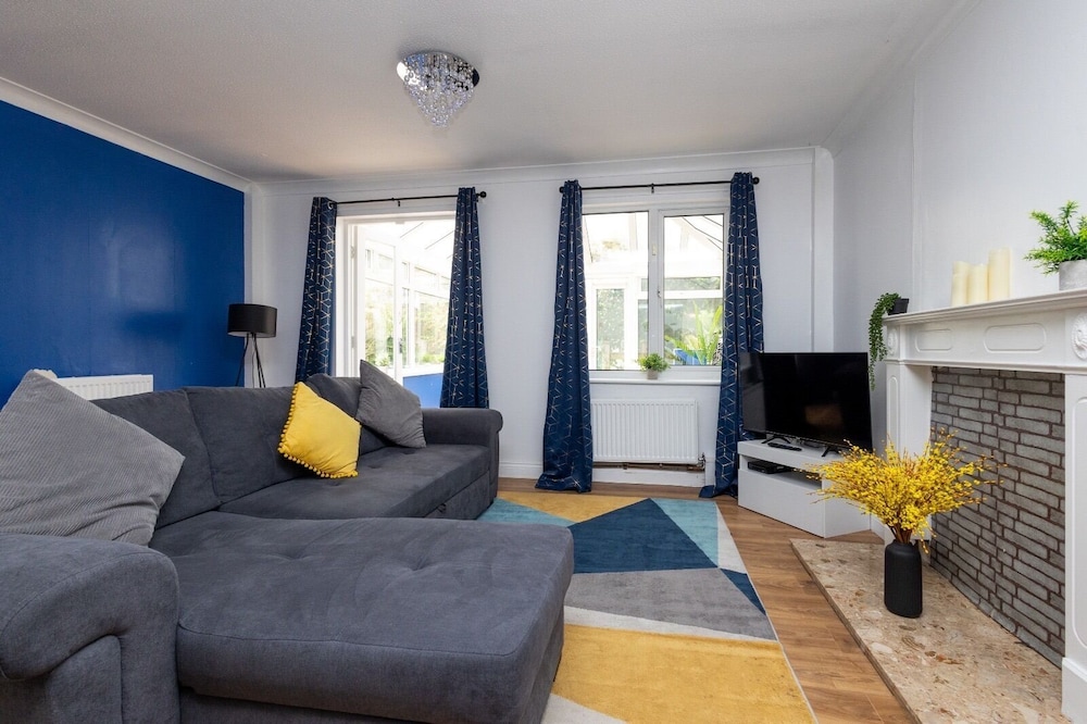 6 Guests - Pet Friendly - 10min Leeds City Centre