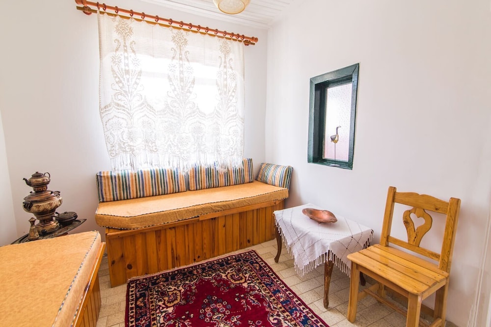 Bozcaada Butik Pansiyon - Image 53